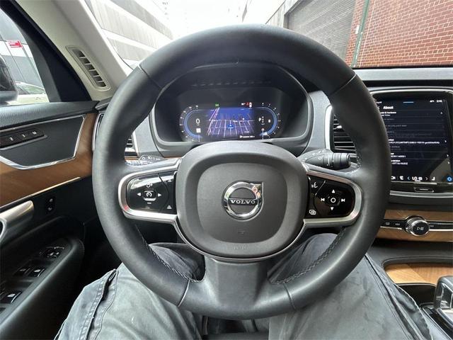 Photo of 2024 Onyx Black Metallic Volvo XC90
