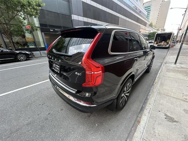 Photo of 2024 Onyx Black Metallic Volvo XC90
