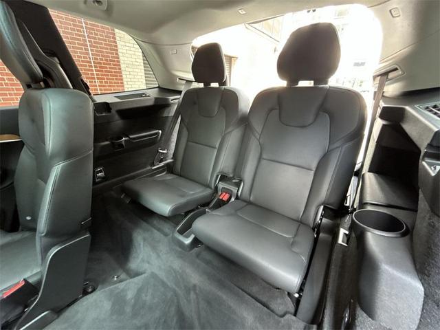 Photo of 2024 Onyx Black Metallic Volvo XC90