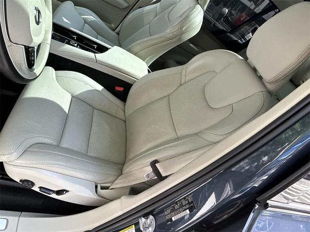 Photo of 2023 Denim Blue Metallic Volvo XC90 Recharge Plug-In Hybrid