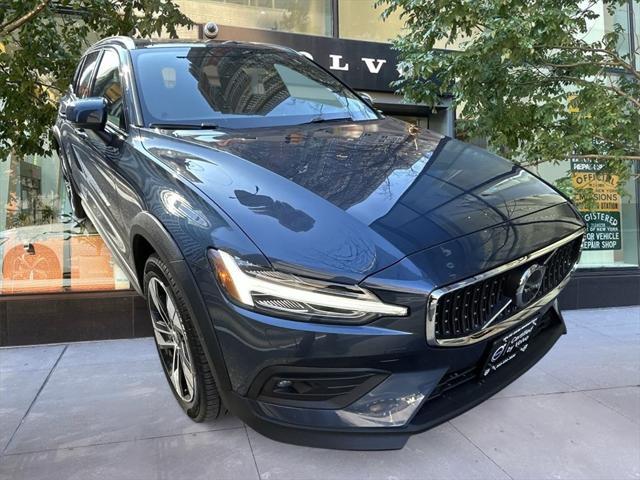 2024 Volvo V60 Cross Country