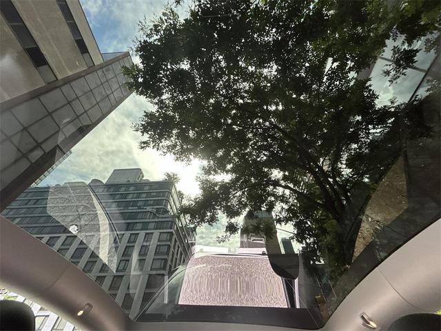 Photo of 2024 Deep Blue Metallic Tesla Model Y