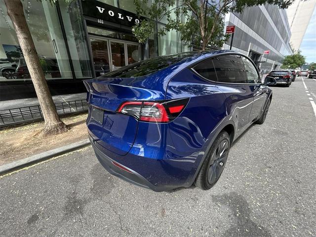 Photo of 2024 Deep Blue Metallic Tesla Model Y
