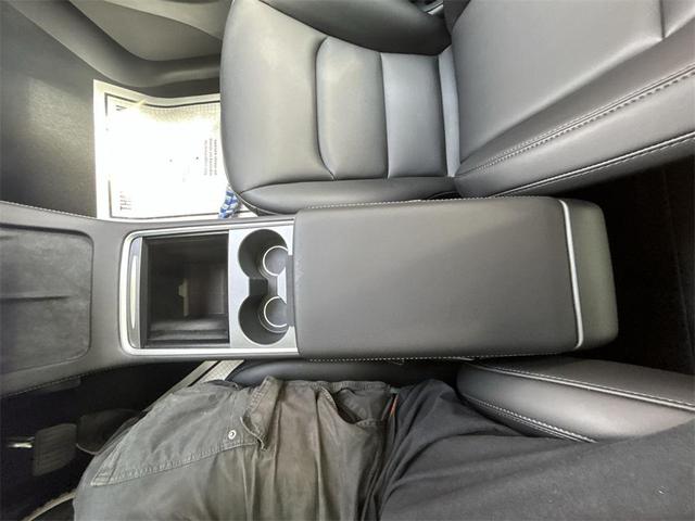 Photo of 2024 Deep Blue Metallic Tesla Model Y