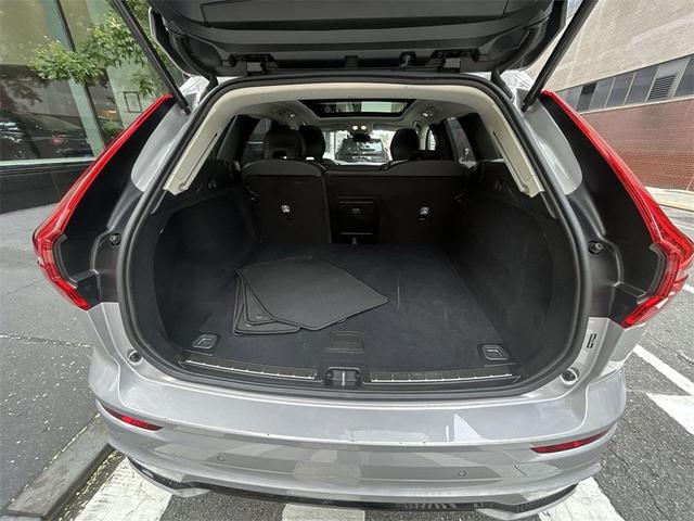 Photo of 2025 Silver Dawn Metallic Volvo XC60