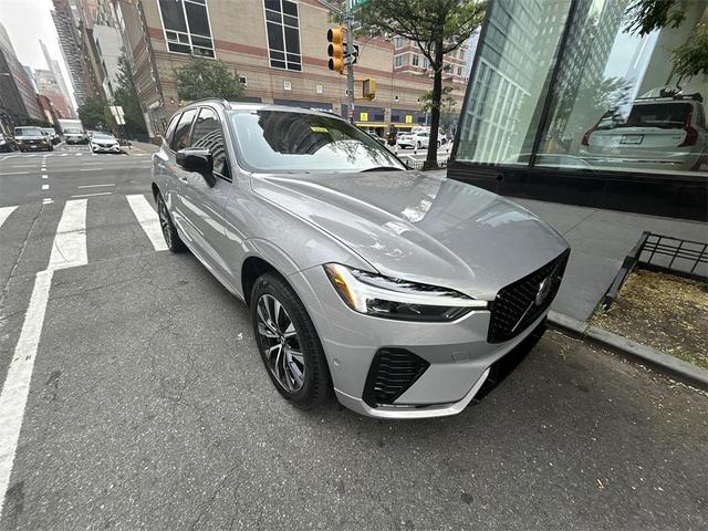 Photo of 2025 Silver Dawn Metallic Volvo XC60