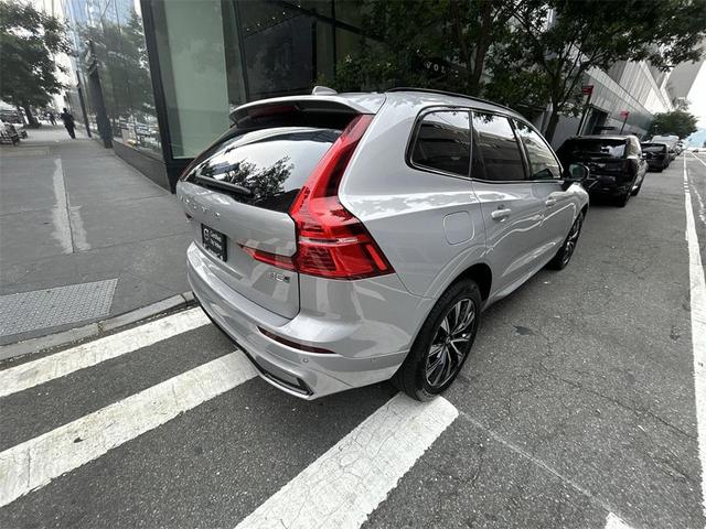 Photo of 2025 Silver Dawn Metallic Volvo XC60