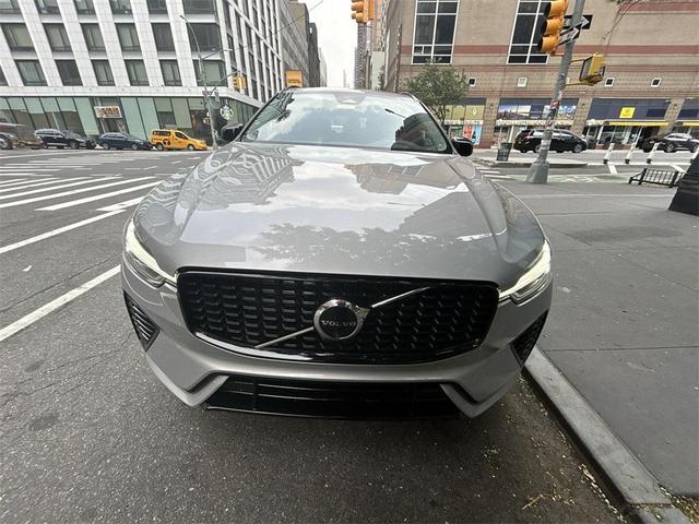 Photo of 2025 Silver Dawn Metallic Volvo XC60