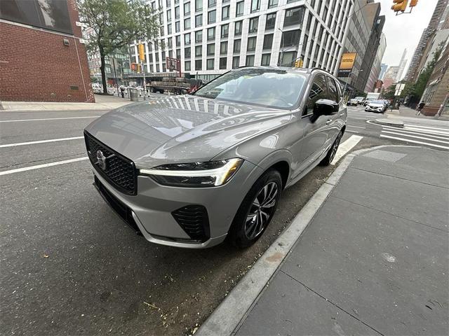 Photo of 2025 Silver Dawn Metallic Volvo XC60