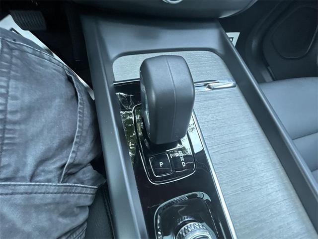 Photo of 2025 Silver Dawn Metallic Volvo XC60