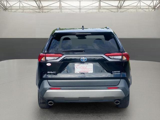 Photo of 2022 Midnight Black Toyota RAV4 Hybrid