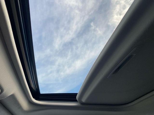 Photo of 2022 Midnight Black Toyota RAV4 Hybrid