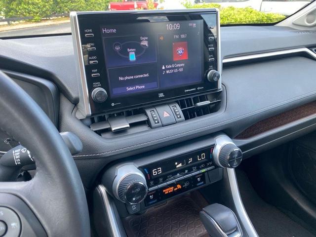 Photo of 2022 Midnight Black Toyota RAV4 Hybrid