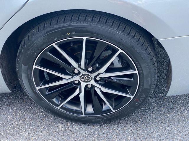 Photo of 2021 Celestial Silver Metallic Toyota Camry