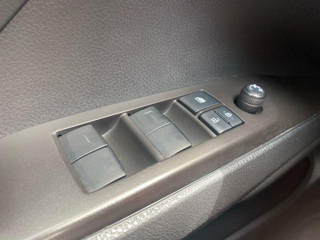 Photo of 2021 Celestial Silver Metallic Toyota Camry