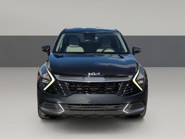 Photo of 2023 Gravity Gray Kia Sportage