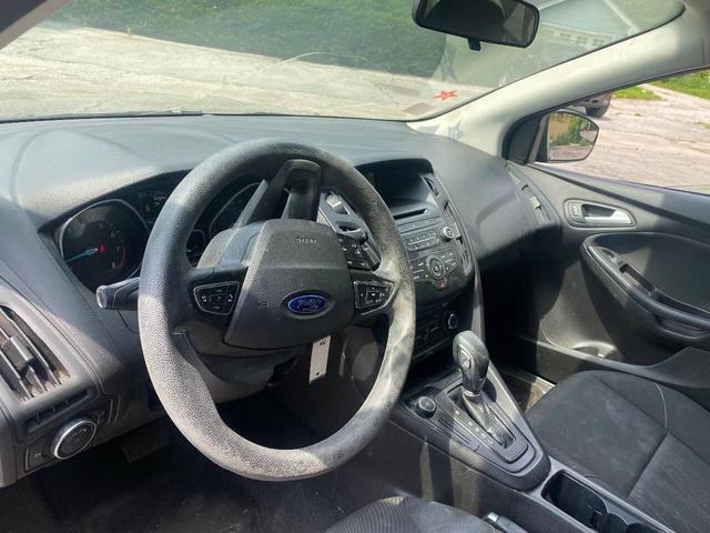 Photo of 2017 Silver Ford Focus