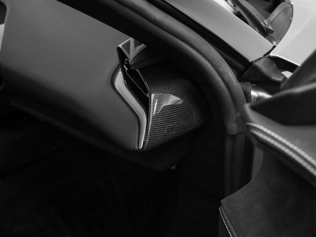 Photo of 2022 Grigio Titanio Metallic Ferrari SF90 Stradale