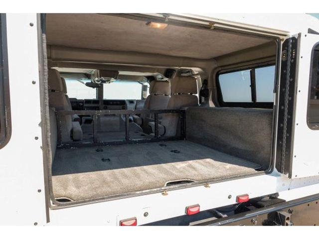 Photo of 2001 Bright White Am General Hummer