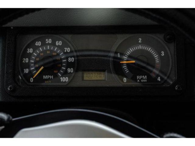 Photo of 2001 Bright White Am General Hummer