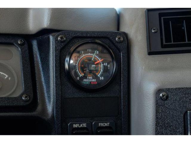Photo of 2001 Bright White Am General Hummer