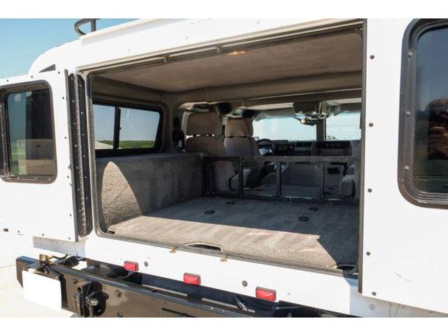 Photo of 2001 Bright White Am General Hummer