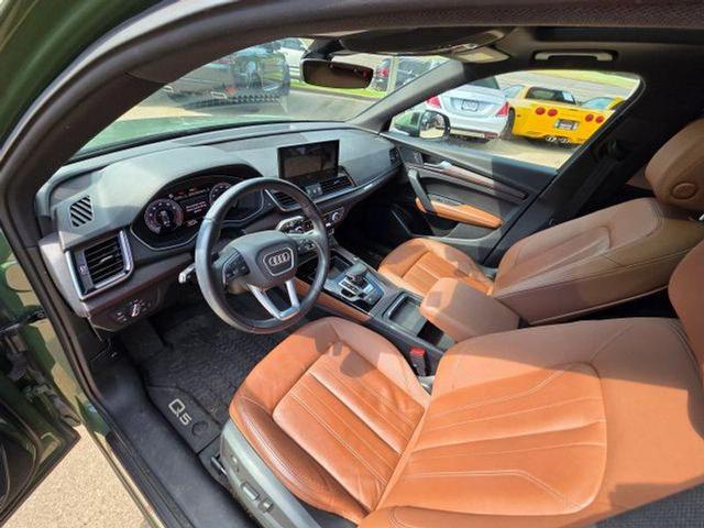 Photo of 2022 District Green Metallic Audi Q5