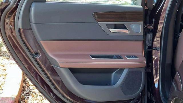 Photo of 2017 Burgundy Jaguar XF