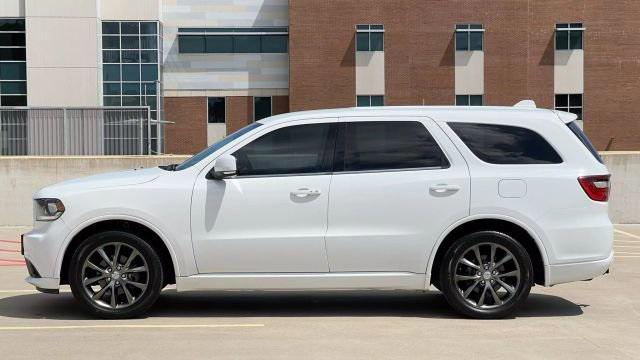 Photo of 2017 White Knuckle Clearcoat Dodge Durango
