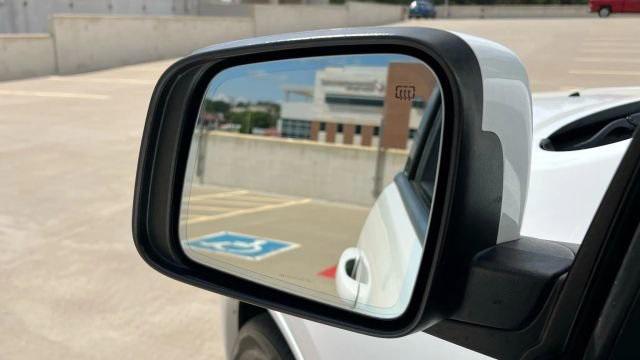 Photo of 2017 White Knuckle Clearcoat Dodge Durango