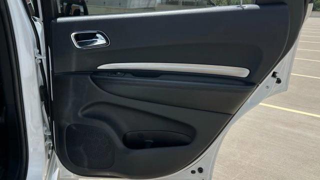 Photo of 2017 White Knuckle Clearcoat Dodge Durango