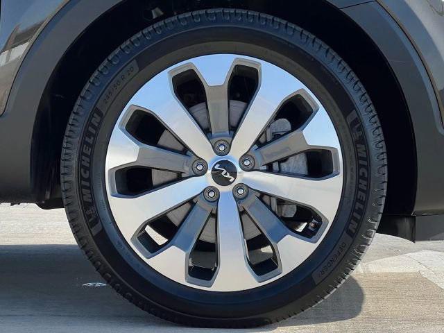 Photo of 2022 Dark Moss Kia Telluride