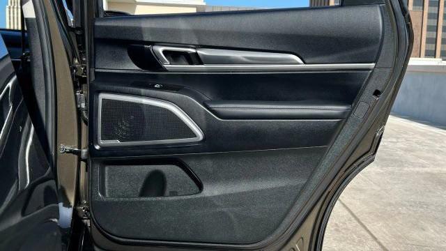 Photo of 2022 Dark Moss Kia Telluride