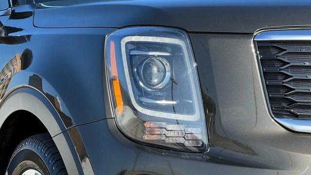Photo of 2022 Dark Moss Kia Telluride