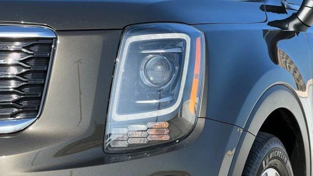 Photo of 2022 Dark Moss Kia Telluride