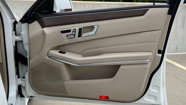 Photo of 2016 White Mercedes-Benz E-Class