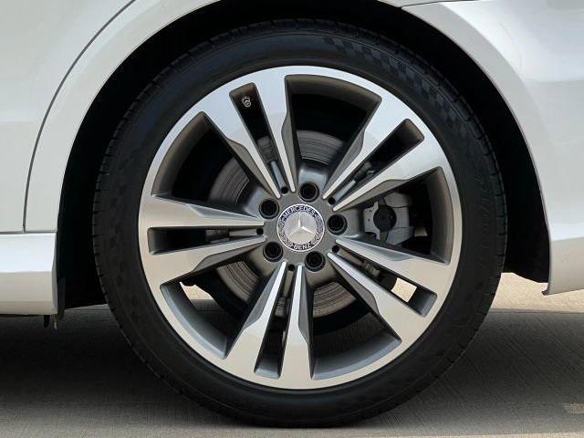 Photo of 2016 White Mercedes-Benz E-Class