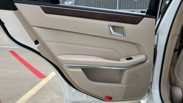 Photo of 2016 White Mercedes-Benz E-Class