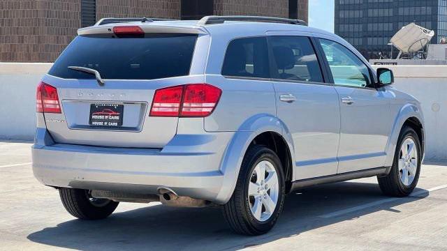 Photo of 2017 Billet Clearcoat Dodge Journey