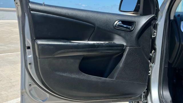 Photo of 2017 Billet Clearcoat Dodge Journey