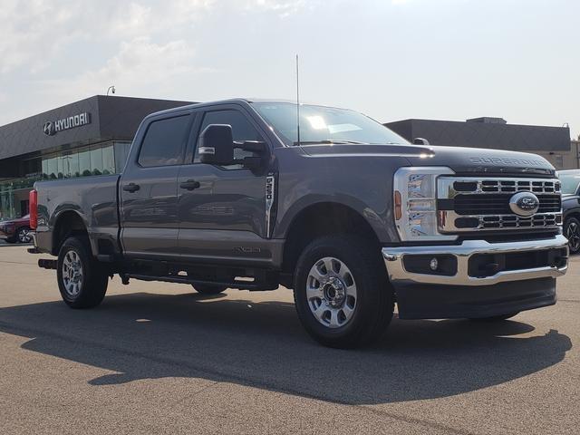 Photo of 2024 Gray Metallic Ford F-250