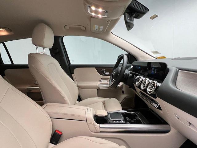 Photo of 2023 Night Black Mercedes-Benz GLA 250