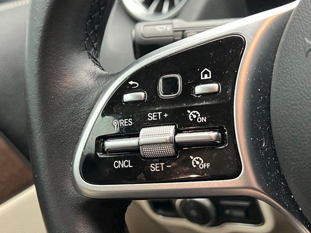Photo of 2023 Night Black Mercedes-Benz GLA 250