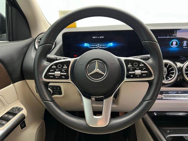 Photo of 2023 Night Black Mercedes-Benz GLA 250