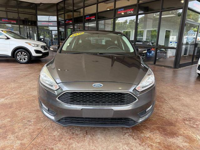 Photo of 2016 Gray Ford Focus