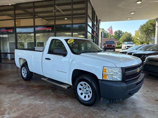 Photo of 2013 Summit White Chevrolet Silverado 1500