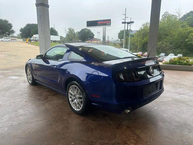 Photo of 2013 Blue Ford Mustang
