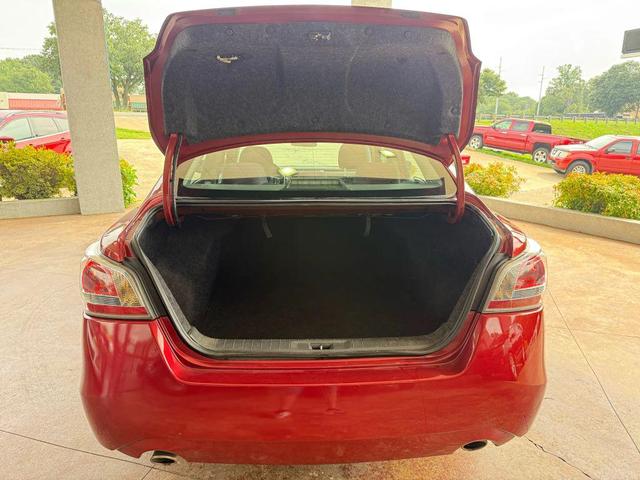 Photo of 2015 Cayenne Red Nissan Altima
