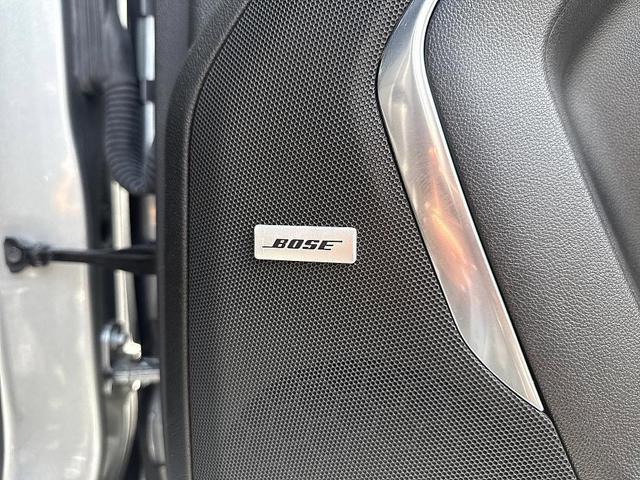 Photo of 2023 Gray Chevrolet Suburban