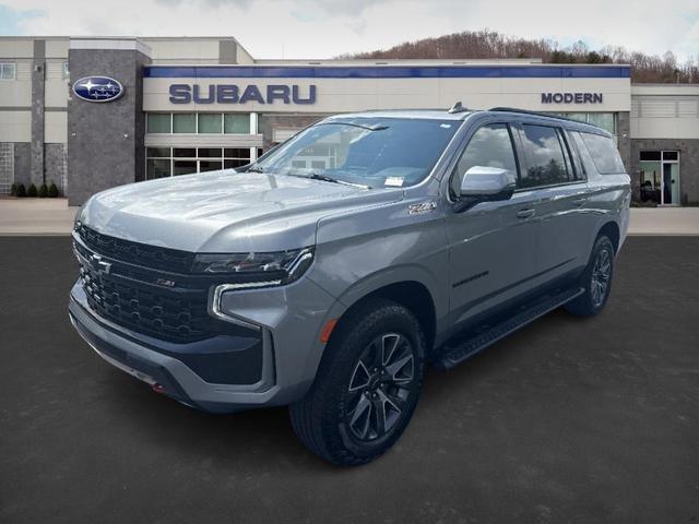 Photo of 2023 Gray Chevrolet Suburban